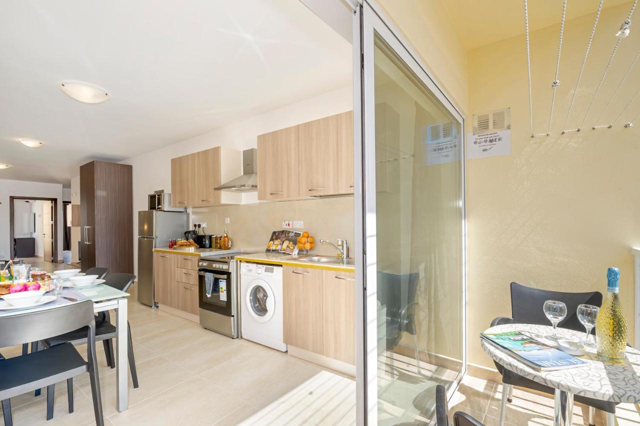 Summer Breeze Comfort Sunny Apartments Close To The Sandy Beaches - By Getawaysmalta Mellieħa Eksteriør bilde