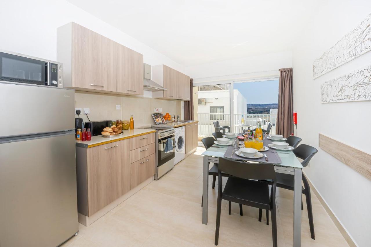 Summer Breeze Comfort Sunny Apartments Close To The Sandy Beaches - By Getawaysmalta Mellieħa Eksteriør bilde