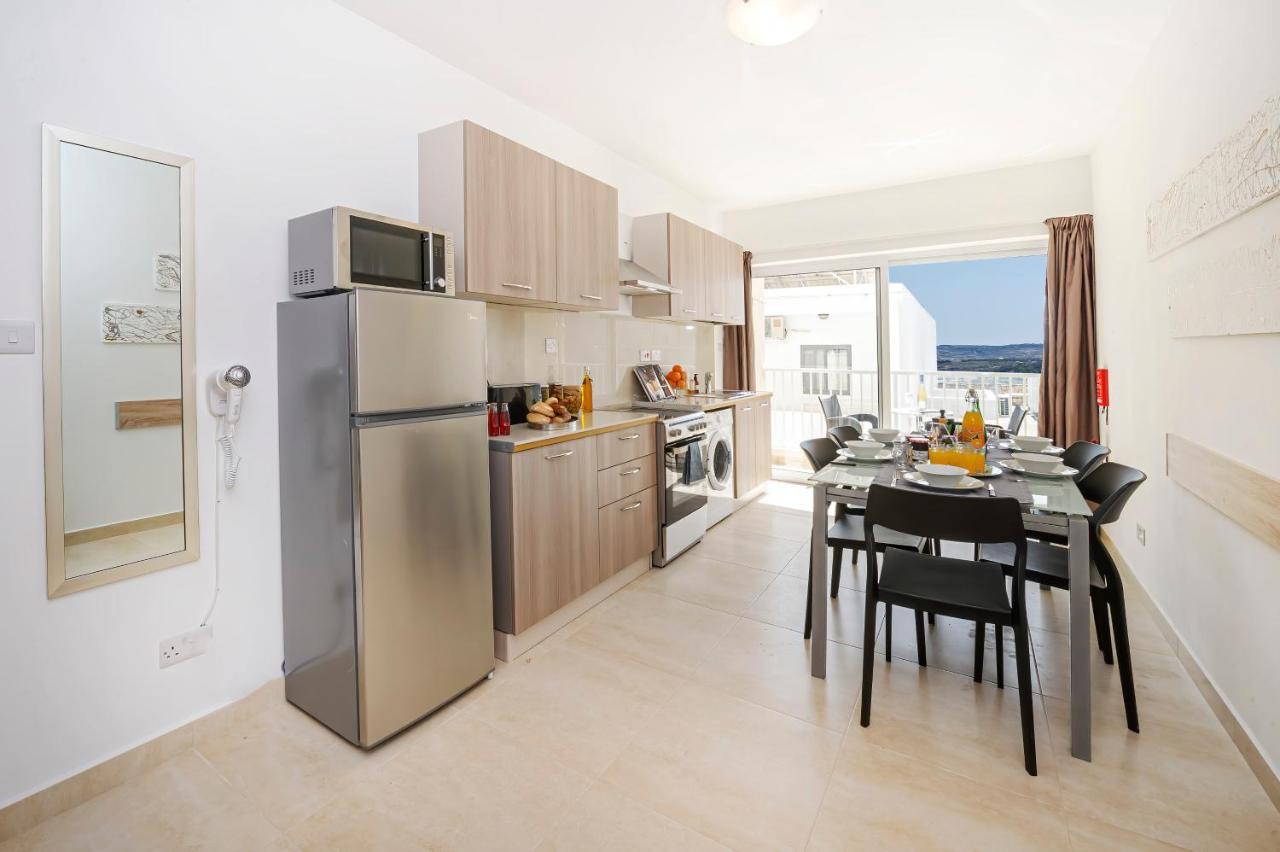 Summer Breeze Comfort Sunny Apartments Close To The Sandy Beaches - By Getawaysmalta Mellieħa Eksteriør bilde