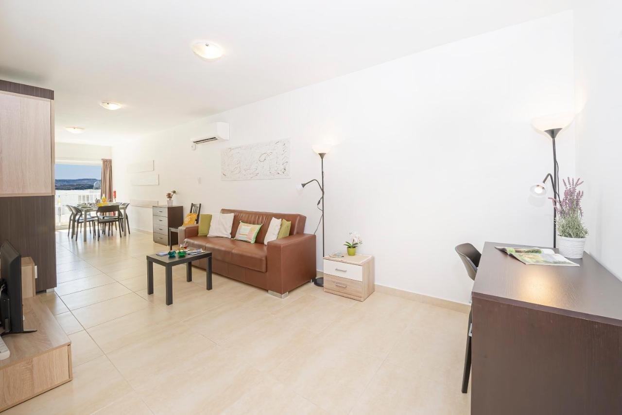 Summer Breeze Comfort Sunny Apartments Close To The Sandy Beaches - By Getawaysmalta Mellieħa Eksteriør bilde