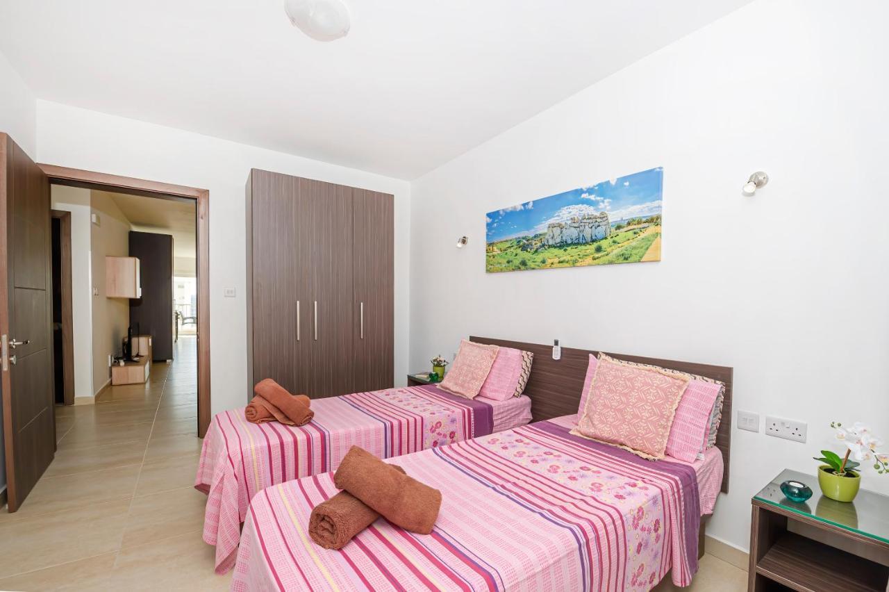 Summer Breeze Comfort Sunny Apartments Close To The Sandy Beaches - By Getawaysmalta Mellieħa Eksteriør bilde
