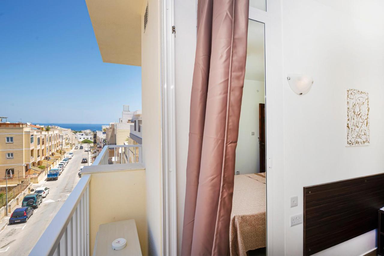 Summer Breeze Comfort Sunny Apartments Close To The Sandy Beaches - By Getawaysmalta Mellieħa Eksteriør bilde